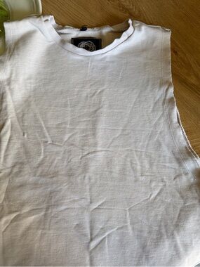 Alphalete Off-White Ribbed Tank With Logo Tag